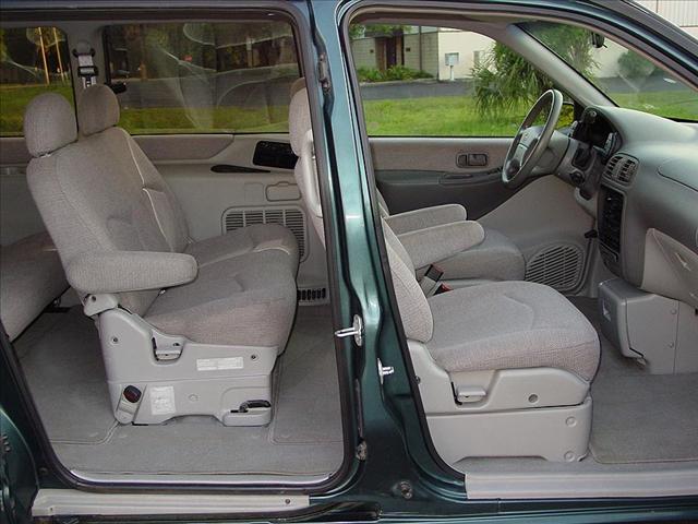 Nissan Quest 1996 photo 4