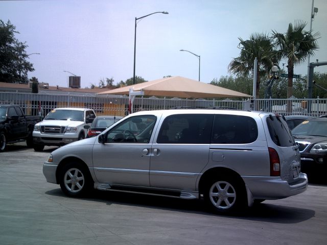 Nissan Quest 2001 photo 1