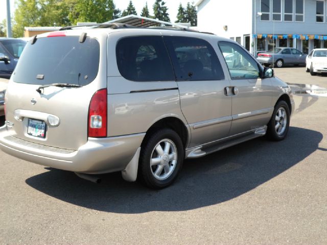 Nissan Quest 2001 photo 2