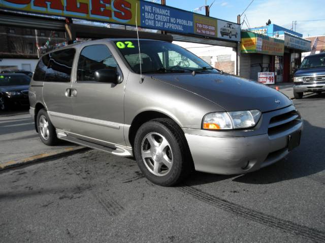 Nissan Quest 2002 photo 1