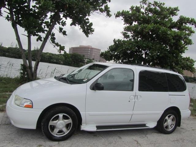 Nissan Quest 2002 photo 2