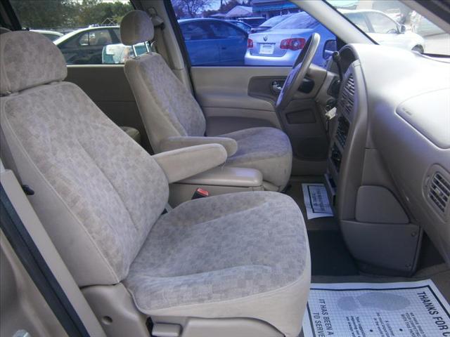 Nissan Quest 2002 photo 5