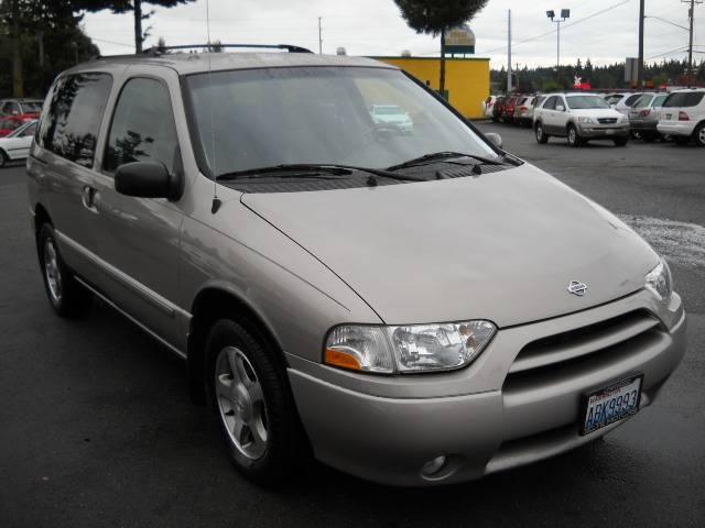 Nissan Quest SE MiniVan