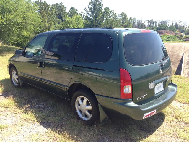 Nissan Quest 2002 photo 2