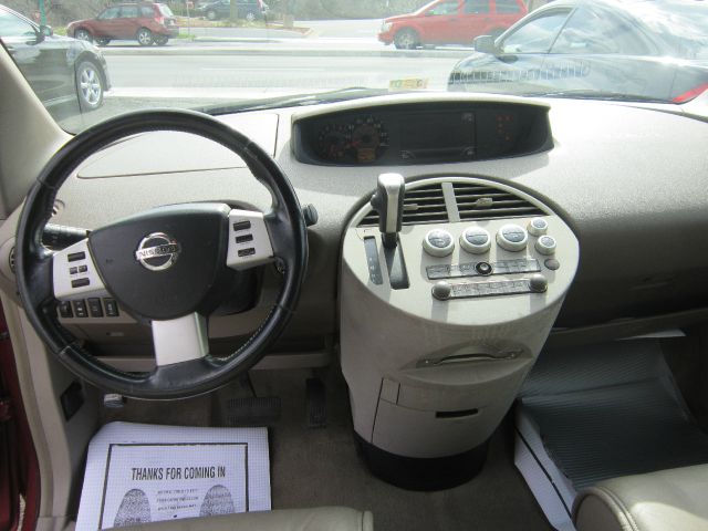 Nissan Quest 2004 photo 23