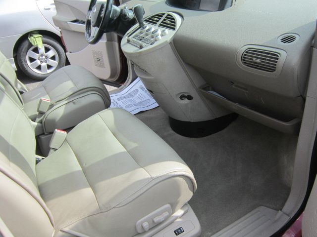 Nissan Quest 2004 photo 4