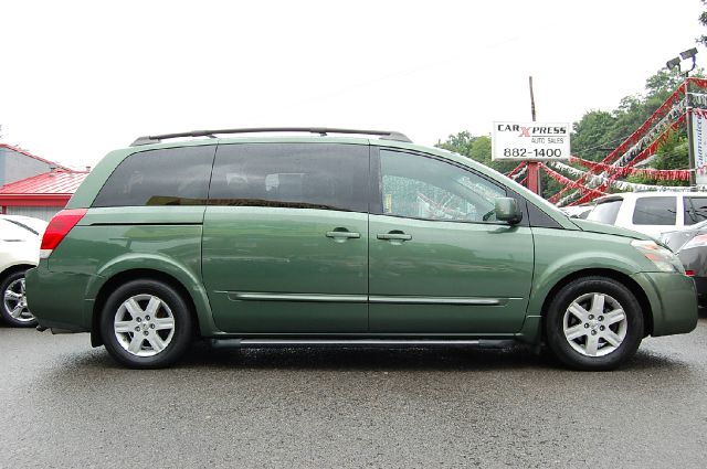 Nissan Quest 2004 photo 2