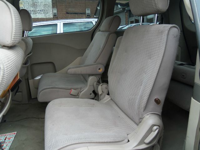 Nissan Quest 2004 photo 1