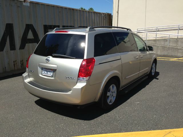 Nissan Quest 2004 photo 2