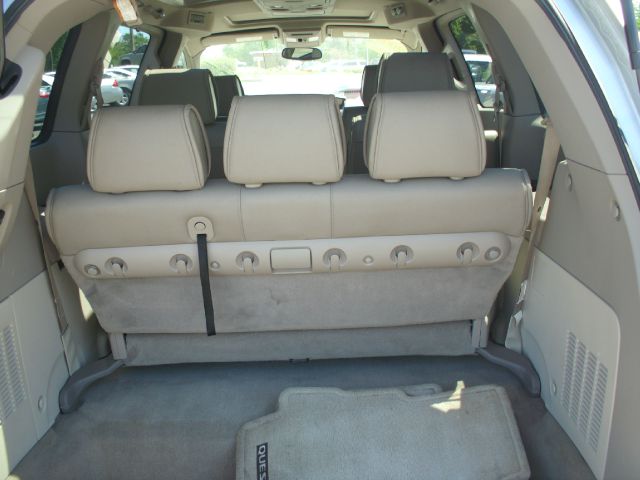 Nissan Quest 2004 photo 25