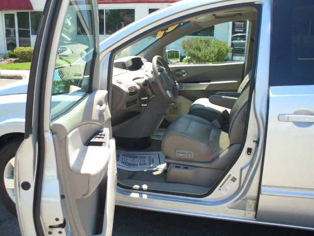 Nissan Quest 2004 photo 30