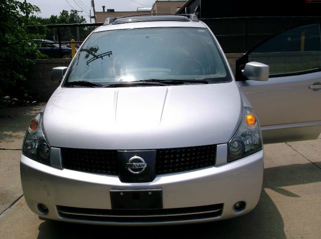 Nissan Quest LE MiniVan