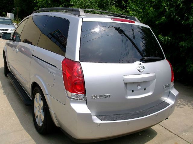 Nissan Quest 2004 photo 4