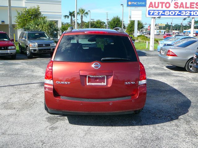 Nissan Quest 2004 photo 1