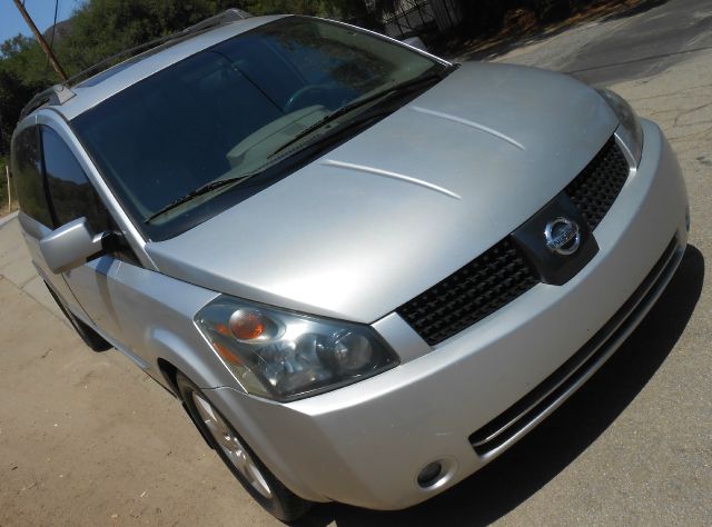 Nissan Quest LE MiniVan