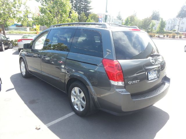 Nissan Quest 2004 photo 10