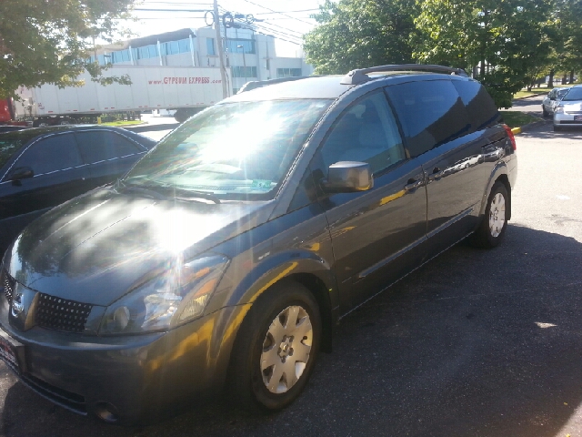 Nissan Quest 2004 photo 2