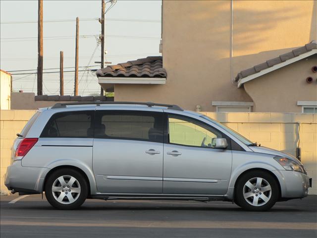 Nissan Quest 2004 photo 2