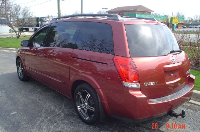 Nissan Quest LE MiniVan