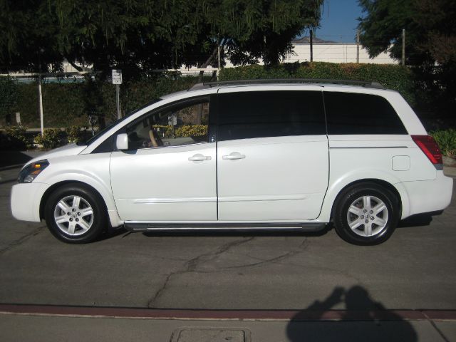 Nissan Quest 2004 photo 1