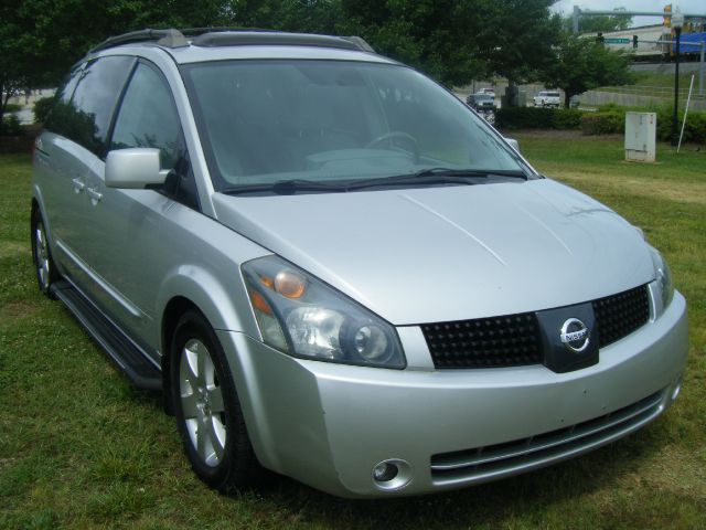 Nissan Quest LE MiniVan