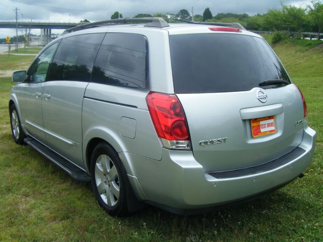 Nissan Quest 2005 photo 10