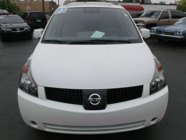 Nissan Quest 2005 photo 2