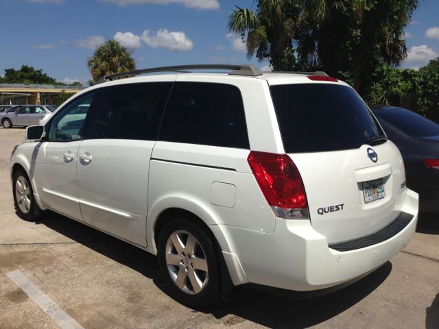 Nissan Quest 2005 photo 1