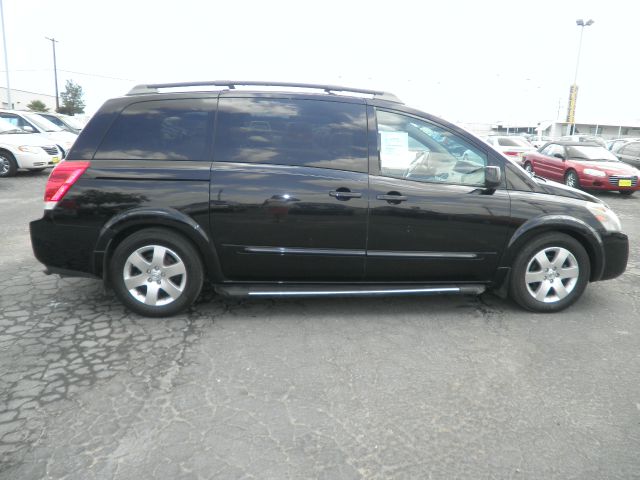 Nissan Quest 2005 photo 2