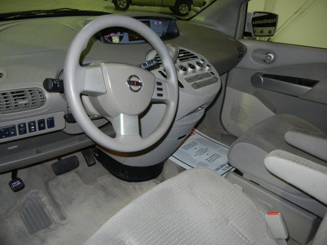 Nissan Quest 2005 photo 2