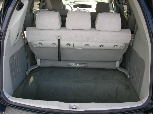 Nissan Quest 2005 photo 3