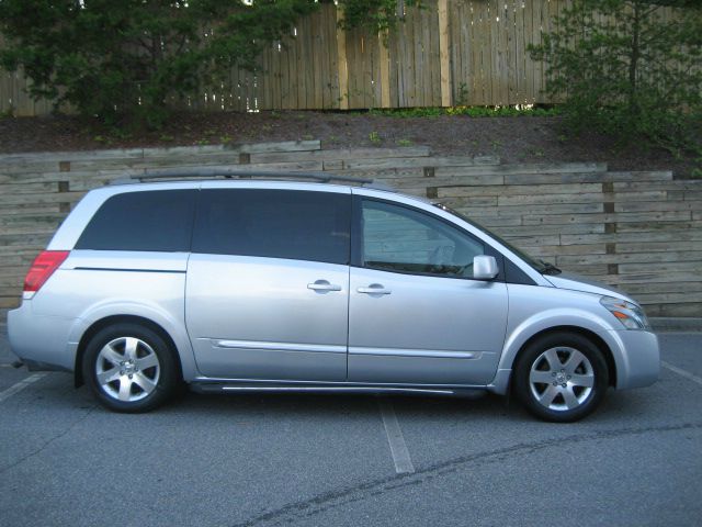 Nissan Quest 2005 photo 2