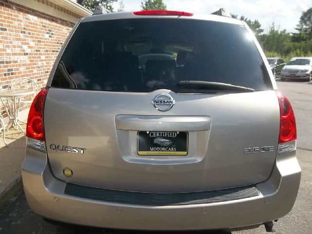 Nissan Quest 2005 photo 3