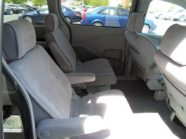 Nissan Quest 2006 photo 2