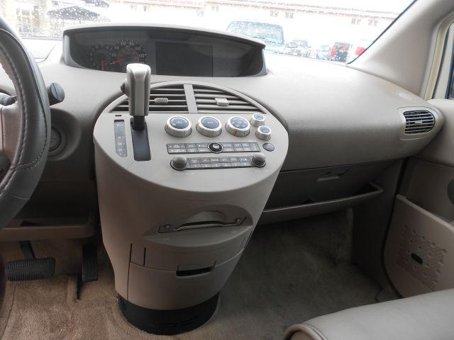 Nissan Quest 2006 photo 2