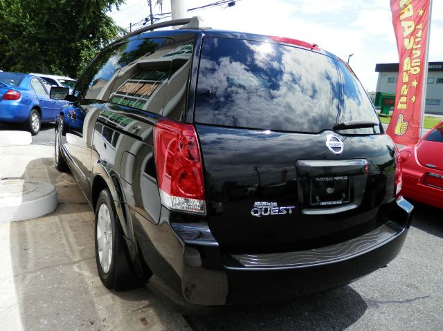 Nissan Quest 2006 photo 2