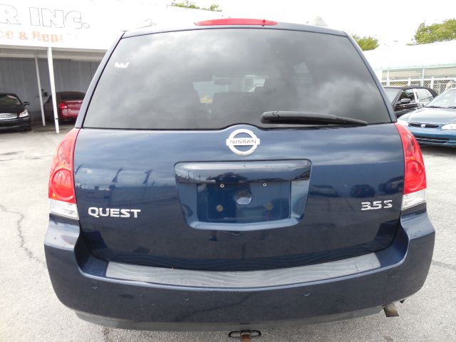 Nissan Quest 2006 photo 2