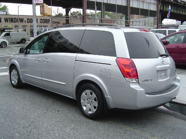 Nissan Quest 3 MiniVan