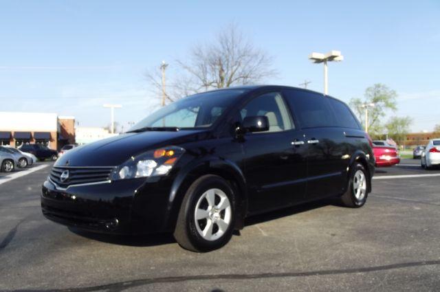 Nissan Quest XR MiniVan