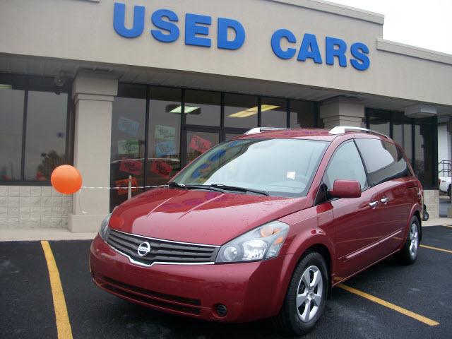 Nissan Quest XR MiniVan