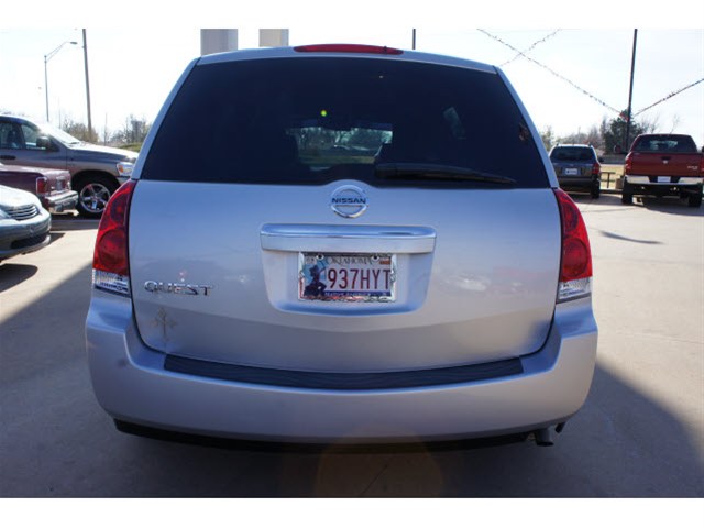 Nissan Quest 2009 photo 2