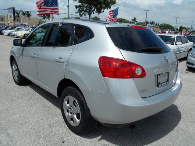 Nissan Rogue Lariat Crew Cab 4WD DRW SUV