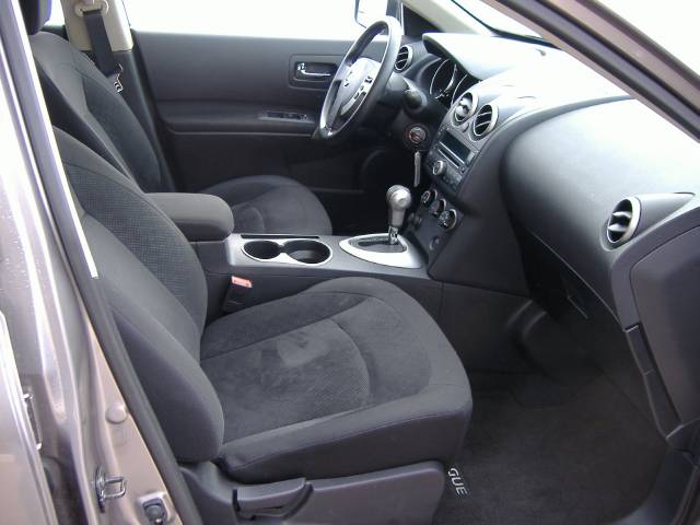 Nissan Rogue 2010 photo 5