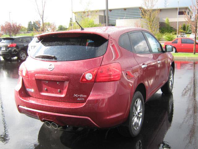 Nissan Rogue 2010 photo 1