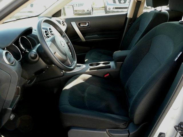 Nissan Rogue 2010 photo 3