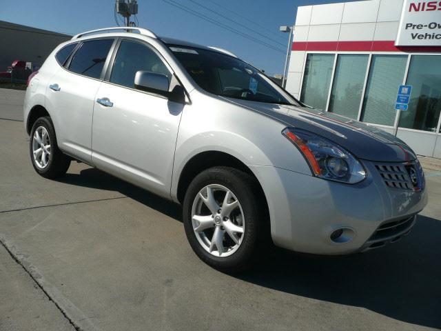 Nissan Rogue 2010 photo 1