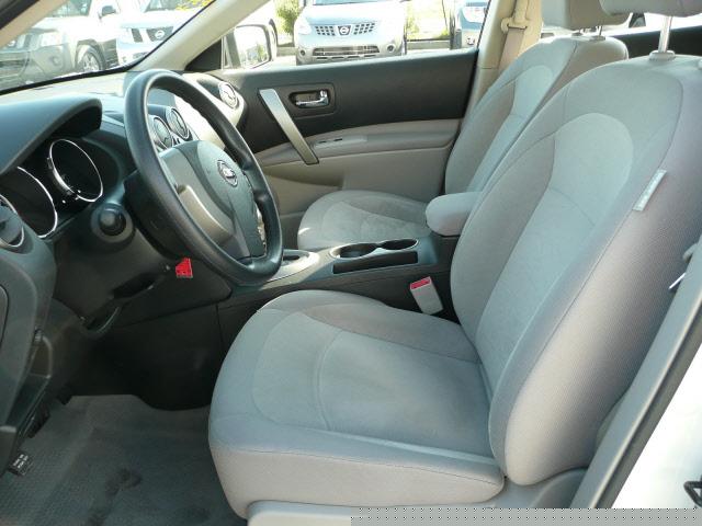 Nissan Rogue 2010 photo 3