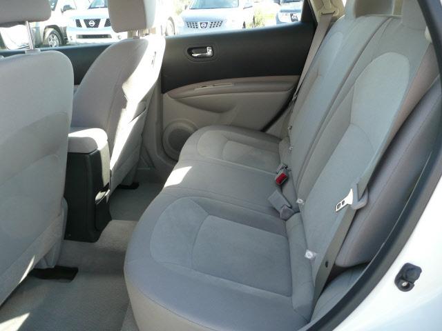 Nissan Rogue 2010 photo 4