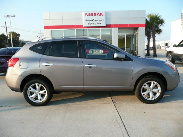 Nissan Rogue LS S Sport Utility