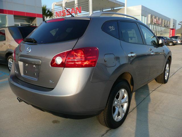 Nissan Rogue 2010 photo 1